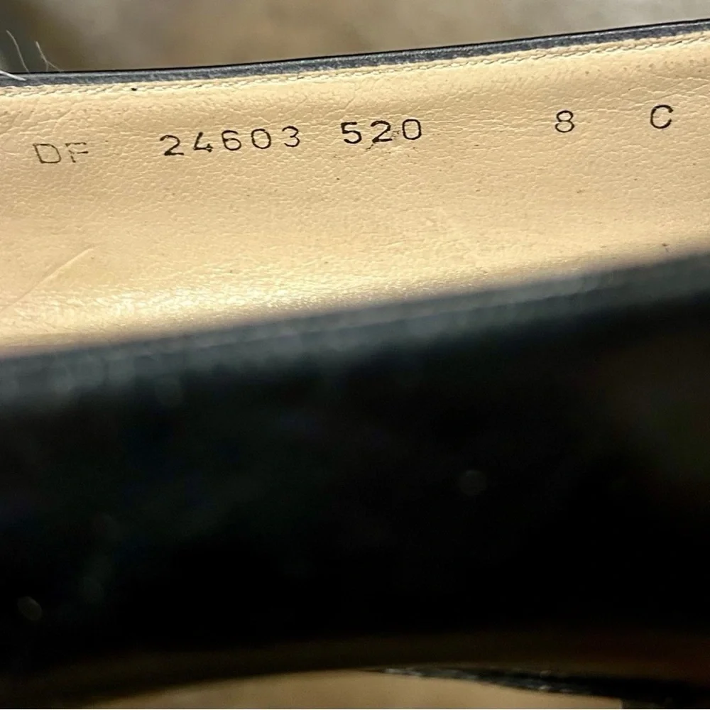 Salvatore Ferragamo Black Leather Low Heel Pumps – Size 8C - Picture 10 of 10